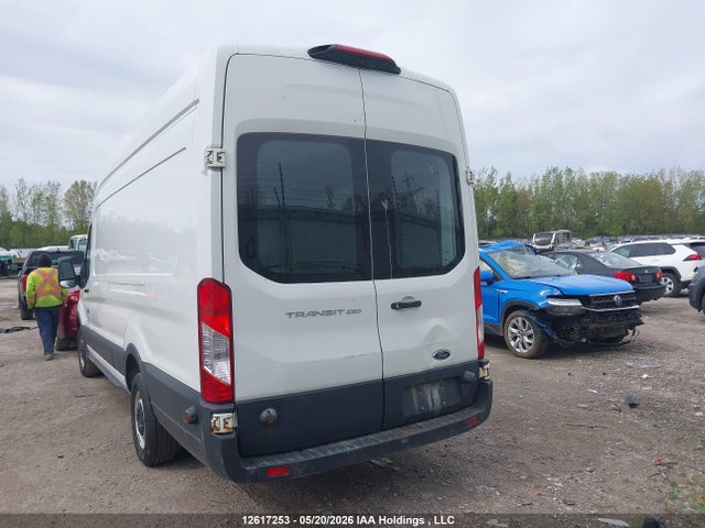 1FTYR3XM8JKB23652 Ford Transit T-250