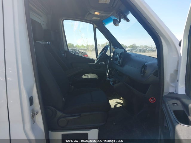 Продажа на аукционе авто 2022 Mercedes-benz Sprinter 2500, vin: W1Y4DCHY2NP450213, номер лота: 12617257