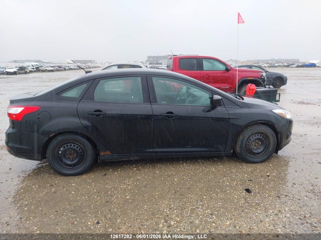 1FADP3E24EL315422 Ford FOCUS S