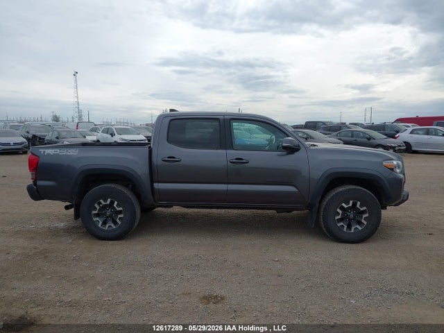 Продажа на аукционе авто 2017 Toyota Tacoma Dbl Cab/sr/trdspt/or/pro, vin: 5TFCZ5AN9HX056158, номер лота: 12617289