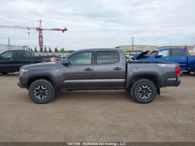 Продажа на аукционе авто 2017 Toyota Tacoma Dbl Cab/sr/trdspt/or/pro, vin: 5TFCZ5AN9HX056158, номер лота: 12617289