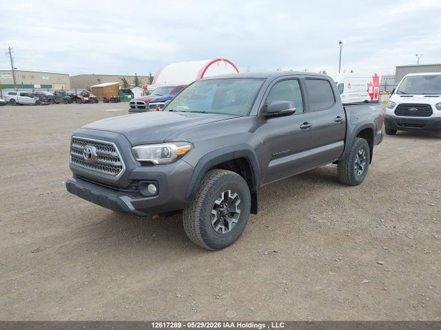 Продажа на аукционе авто 2017 Toyota Tacoma Dbl Cab/sr/trdspt/or/pro, vin: 5TFCZ5AN9HX056158, номер лота: 12617289