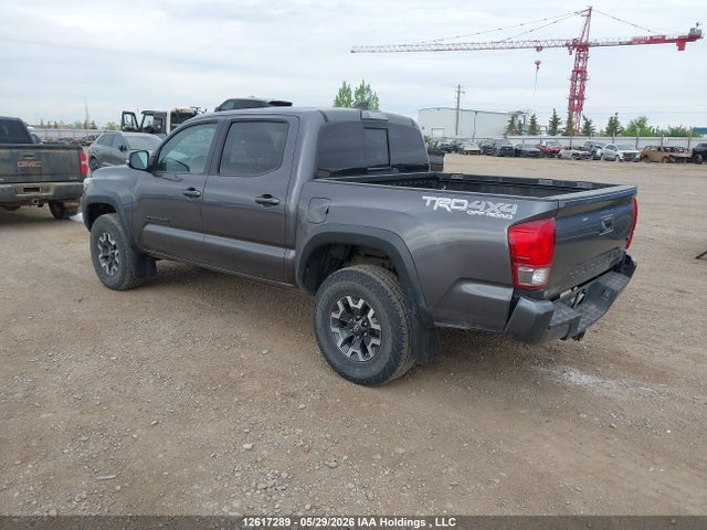 Продажа на аукционе авто 2017 Toyota Tacoma Dbl Cab/sr/trdspt/or/pro, vin: 5TFCZ5AN9HX056158, номер лота: 12617289
