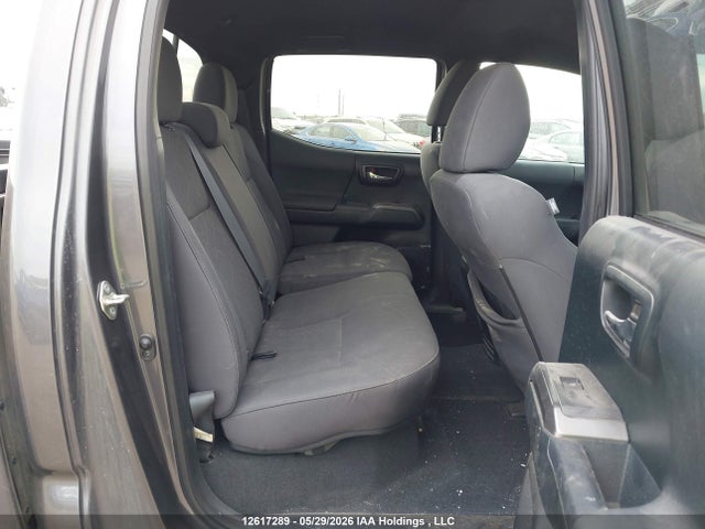 Продажа на аукционе авто 2017 Toyota Tacoma Dbl Cab/sr/trdspt/or/pro, vin: 5TFCZ5AN9HX056158, номер лота: 12617289