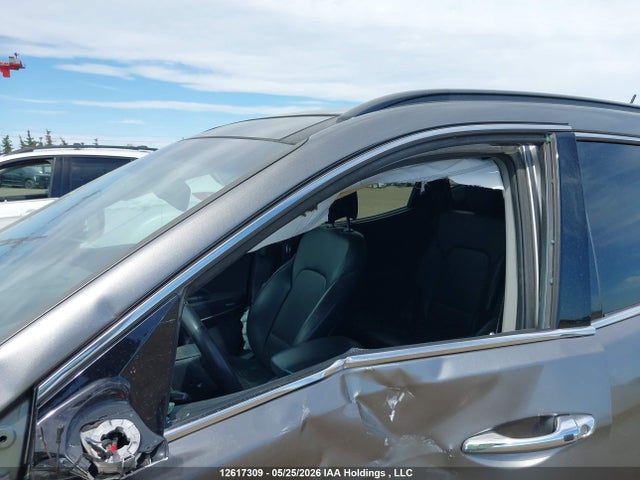 5XYZUDLA3EG145090 Hyundai Santa Fe Sport 2.0t Se