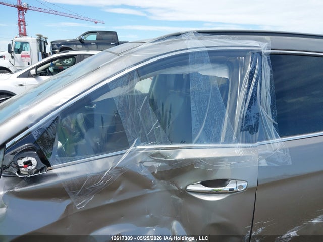 5XYZUDLA3EG145090 Hyundai Santa Fe Sport 2.0t Se