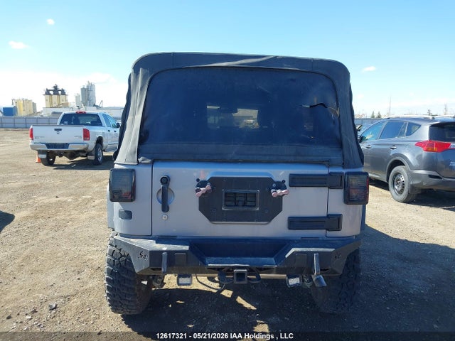 2016 Jeep Wrangler Unlimited Sport მანქანა იყიდება აუქციონზე, vin: 1C4BJWDG6GL268155, აუქციონის ნომერი: 12617321