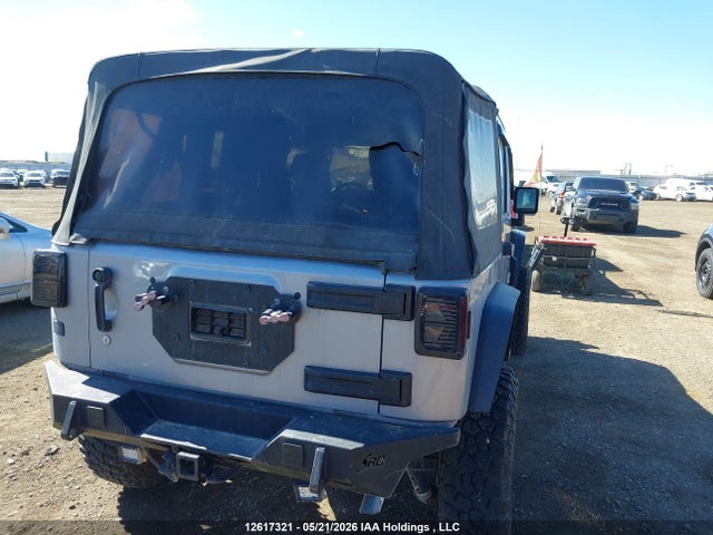 2016 Jeep Wrangler Unlimited Sport მანქანა იყიდება აუქციონზე, vin: 1C4BJWDG6GL268155, აუქციონის ნომერი: 12617321