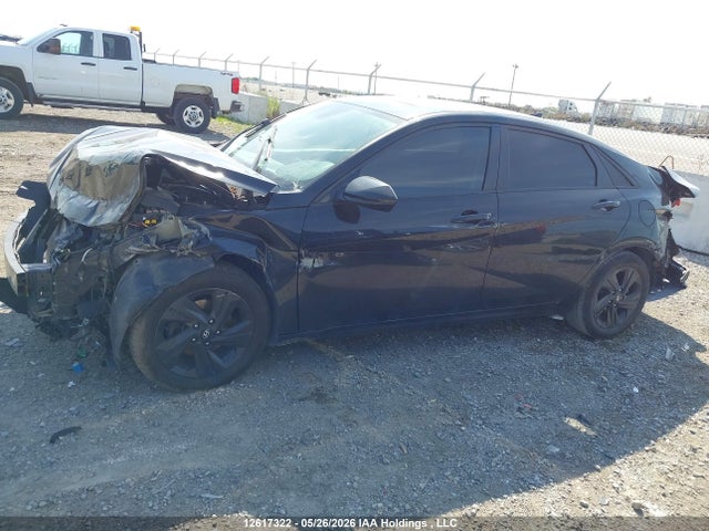 KMHLM4AG0MU071567 Hyundai Elantra Preferred Ivt With Sun And Tech Package