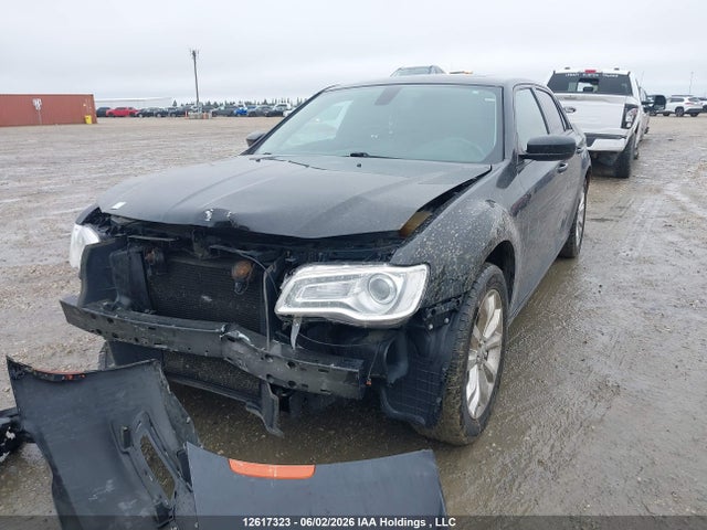 Chrysler 300 Touring 2017 2C3CCARG2HH535806 Image 2