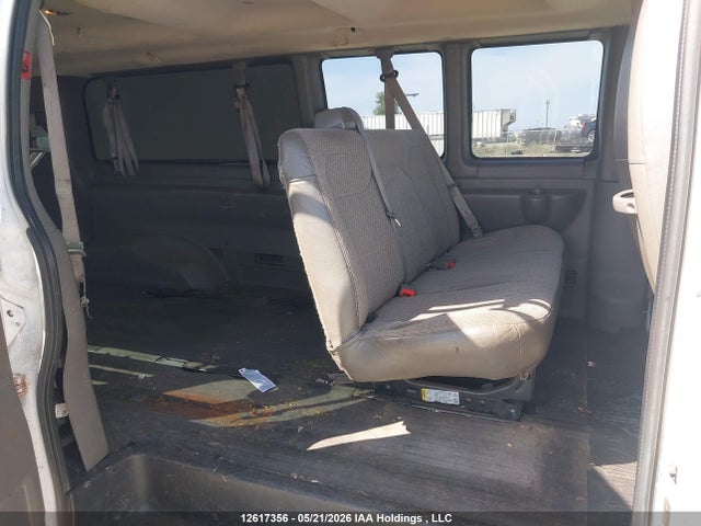 1GAZGZFG5F1102126 Chevrolet Express 3500 1ls