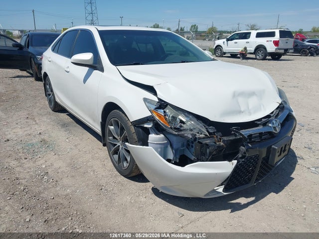 12617360 :رقم المزاد ، 4T1BF1FK2HU728781 vin ، 2017 Toyota Camry Xse مزاد بيع