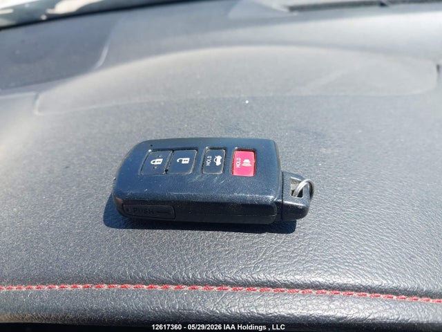 12617360 :رقم المزاد ، 4T1BF1FK2HU728781 vin ، 2017 Toyota Camry Xse مزاد بيع