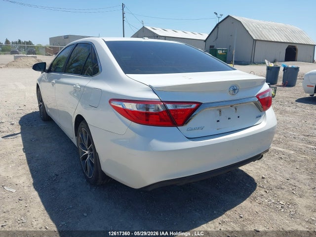 12617360 :رقم المزاد ، 4T1BF1FK2HU728781 vin ، 2017 Toyota Camry Xse مزاد بيع