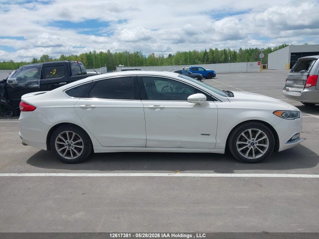3FA6P0SUXHR127801 Ford Fusion Energi Titanium