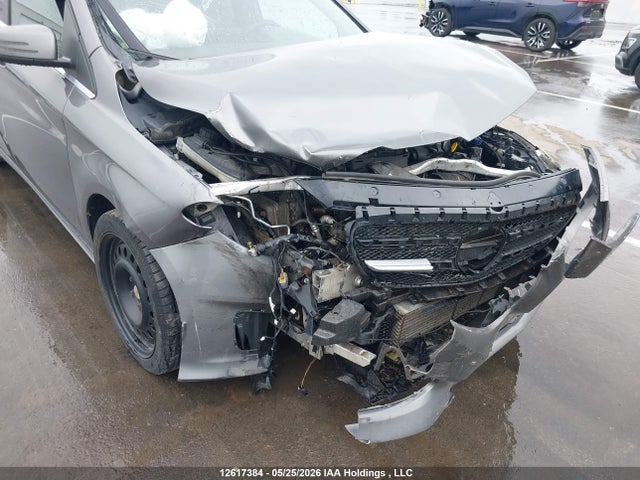12617384 :رقم المزاد ، WDDMH4GB2FJ337285 vin ، 2015 Mercedes-benz B 250 4matic Sports Tourer مزاد بيع