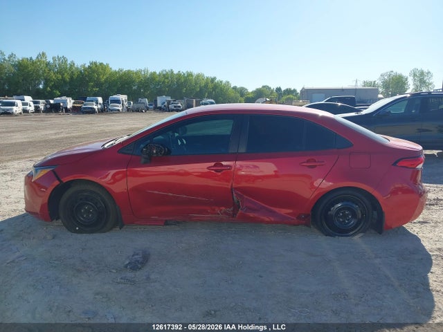5YFBPMBE4MP243391 Toyota COROLLA LE
