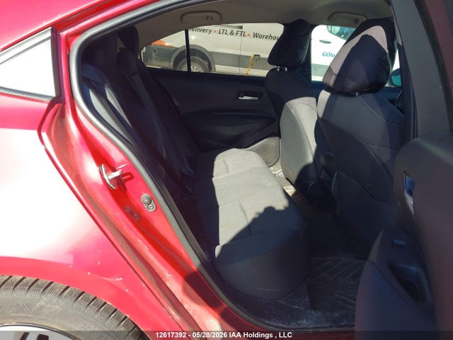 5YFBPMBE4MP243391 Toyota COROLLA LE