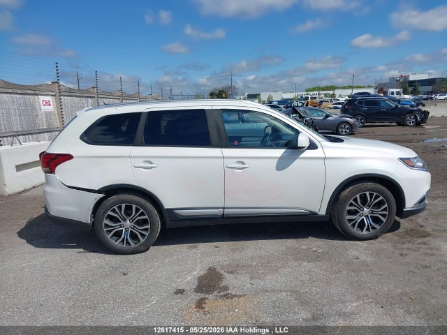 2016 Mitsubishi Outlander Es მანქანა იყიდება აუქციონზე, vin: JA4AZ2A33GZ612787, აუქციონის ნომერი: 12617415