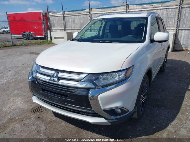 2016 Mitsubishi Outlander Es მანქანა იყიდება აუქციონზე, vin: JA4AZ2A33GZ612787, აუქციონის ნომერი: 12617415