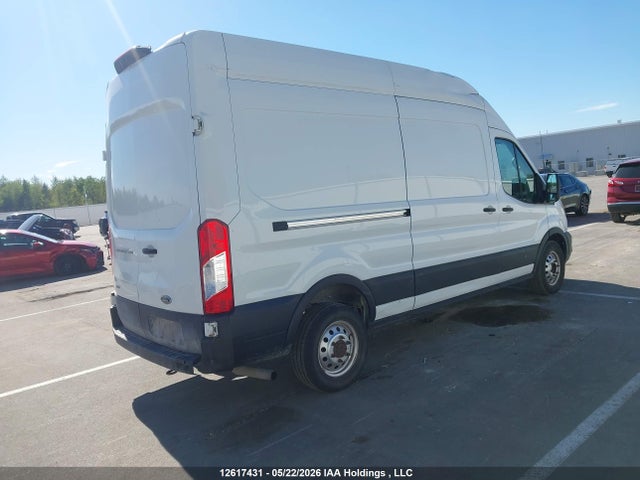 1FTBR2X84NKA33956 Ford Transit T-250