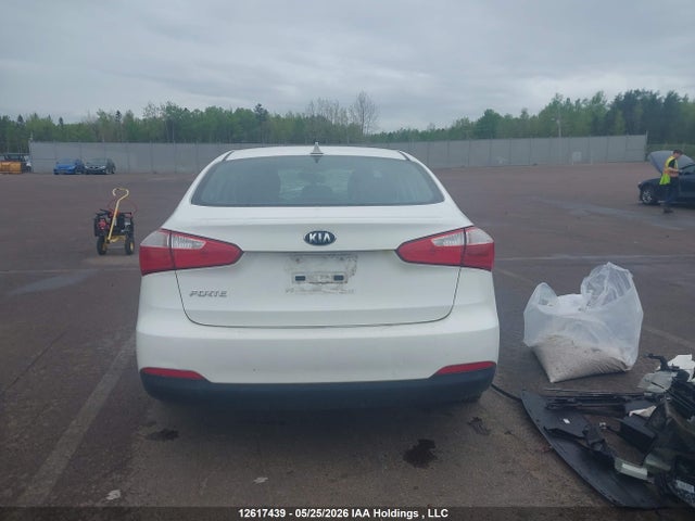 Aukcja sprzedaży 2015 Kia Forte Lx, vin: KNAFX4A63F5264712, numer aukcji: 12617439
