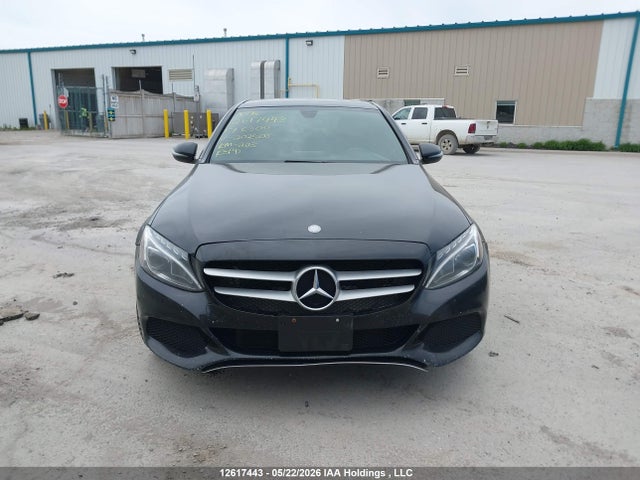 2017 Mercedes-benz C 300 4matic მანქანა იყიდება აუქციონზე, vin: 55SWF4KB0HU202508, აუქციონის ნომერი: 12617443