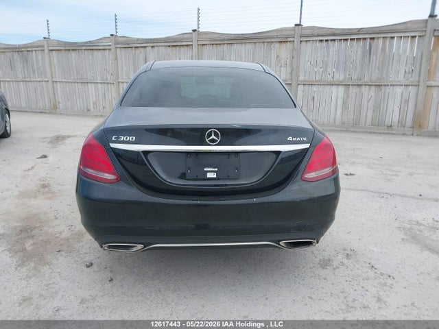 2017 Mercedes-benz C 300 4matic მანქანა იყიდება აუქციონზე, vin: 55SWF4KB0HU202508, აუქციონის ნომერი: 12617443