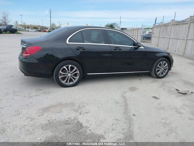 2017 Mercedes-benz C 300 4matic მანქანა იყიდება აუქციონზე, vin: 55SWF4KB0HU202508, აუქციონის ნომერი: 12617443