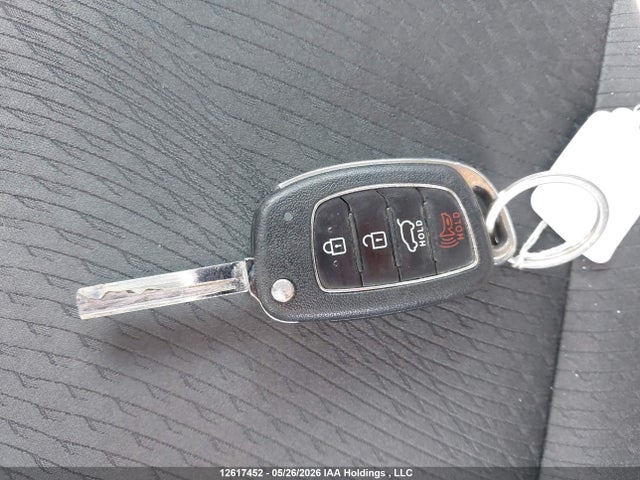 Продаж на аукціоні авто 2018 Hyundai Santa Fe Sport, vin: 5XYZUDLB0JG516807, номер лоту: 12617452