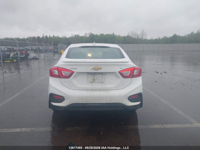 Продажа на аукционе авто 2018 Chevrolet Cruze Lt Auto, vin: 1G1BE5SM3J7105611, номер лота: 12617455