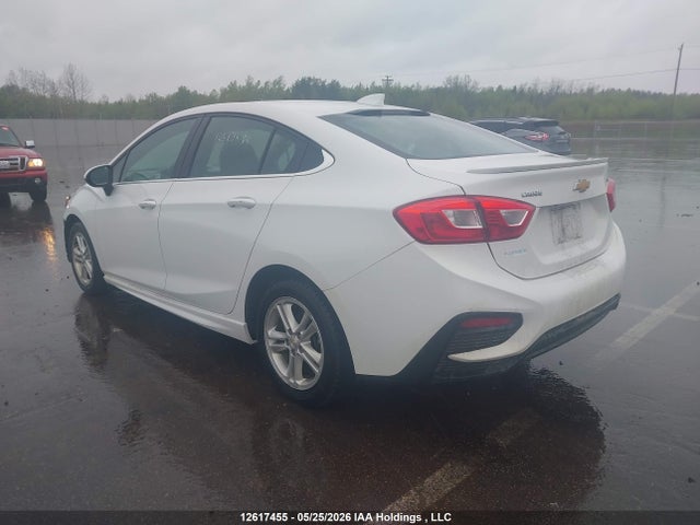 Продажа на аукционе авто 2018 Chevrolet Cruze Lt Auto, vin: 1G1BE5SM3J7105611, номер лота: 12617455