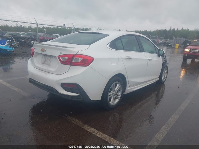 Продажа на аукционе авто 2018 Chevrolet Cruze Lt Auto, vin: 1G1BE5SM3J7105611, номер лота: 12617455
