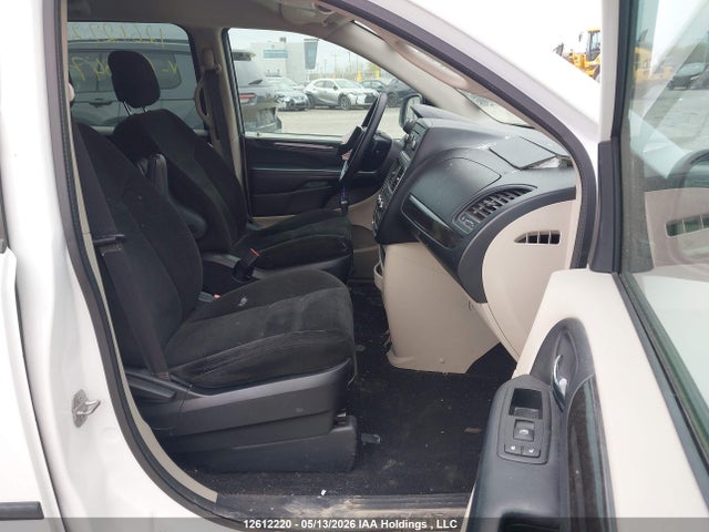 2C4RDGBG8FR678847 Dodge Grand Caravan Se/sxt