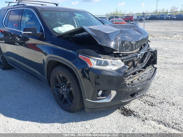12617465 :رقم المزاد ، 1GNEVGKW3JJ247890 vin ، 2018 Chevrolet Traverse Lt Cloth مزاد بيع