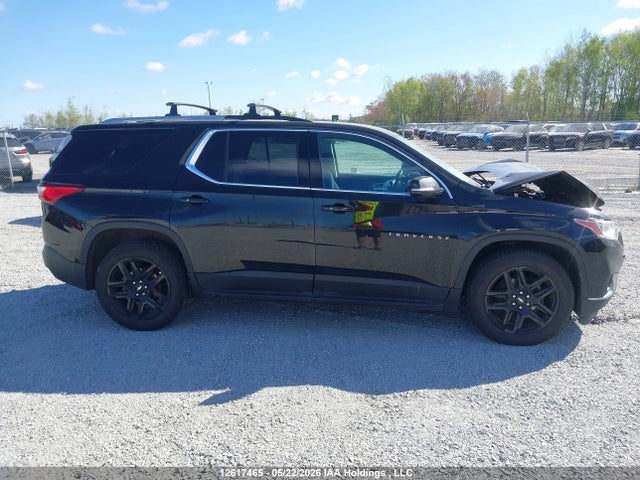 12617465 :رقم المزاد ، 1GNEVGKW3JJ247890 vin ، 2018 Chevrolet Traverse Lt Cloth مزاد بيع