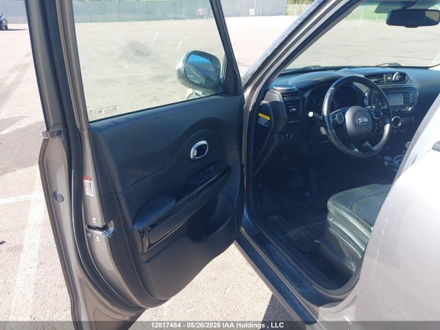Продажа на аукционе авто 2015 Kia Soul Sx/sx Luxury, vin: KNDJX3A54F7195869, номер лота: 12617484