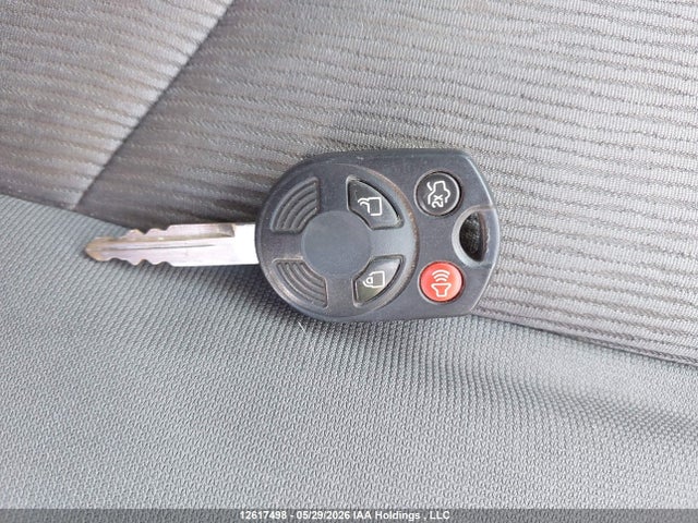 12617498 :رقم المزاد ، 4F2CY0C78BKM04167 vin ، 2011 Mazda Tribute مزاد بيع