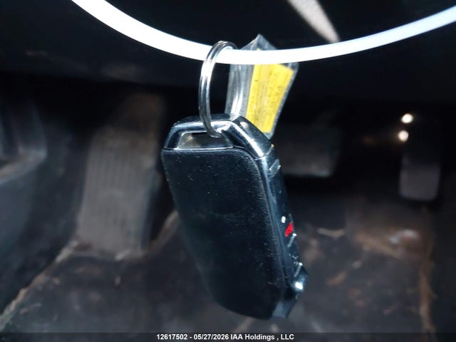 KNDEUCAA8M7126252 KIA SELTOS EX