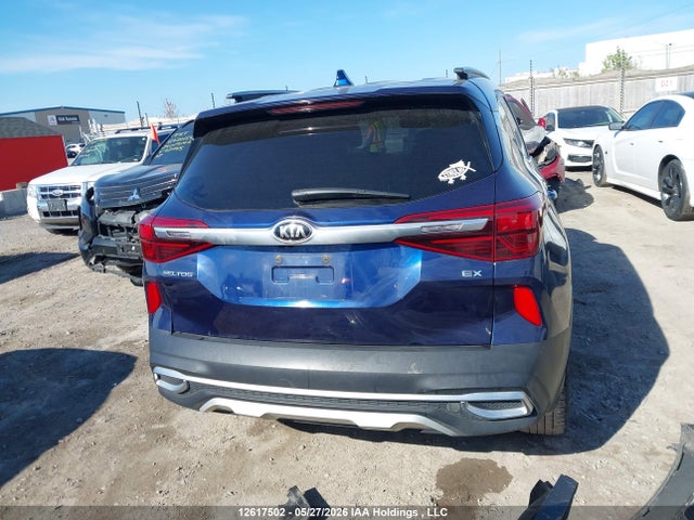 KNDEUCAA8M7126252 KIA SELTOS EX