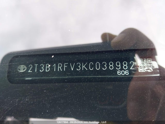 2T3B1RFV3KC038982 Toyota RAV4 LE