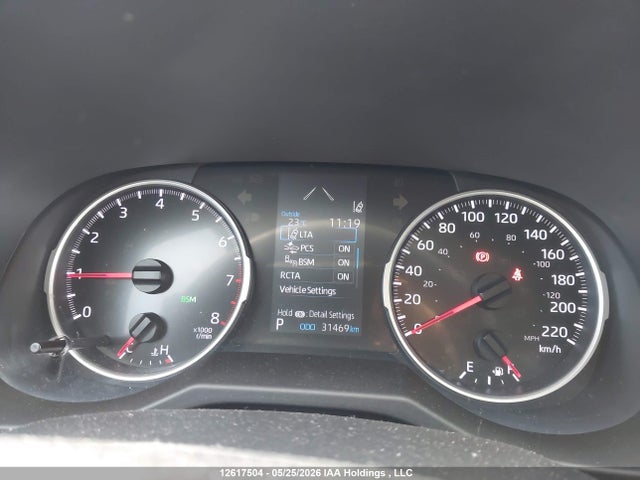 2T3B1RFV3KC038982 Toyota RAV4 LE
