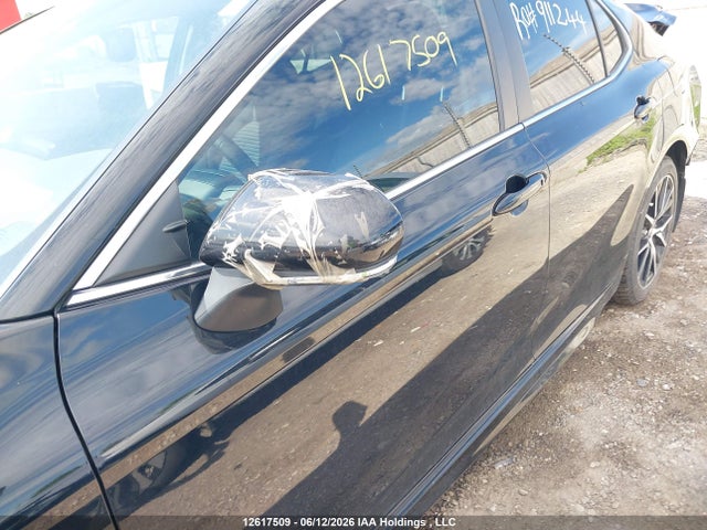 Продажа на аукционе авто 2023 Toyota Camry, vin: 4T1B21HK2PU019193, номер лота: 12617509