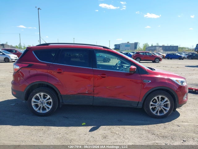 12617514 :رقم المزاد ، 1FMCU0GD1JUC14012 vin ، 2018 Ford Escape Se مزاد بيع