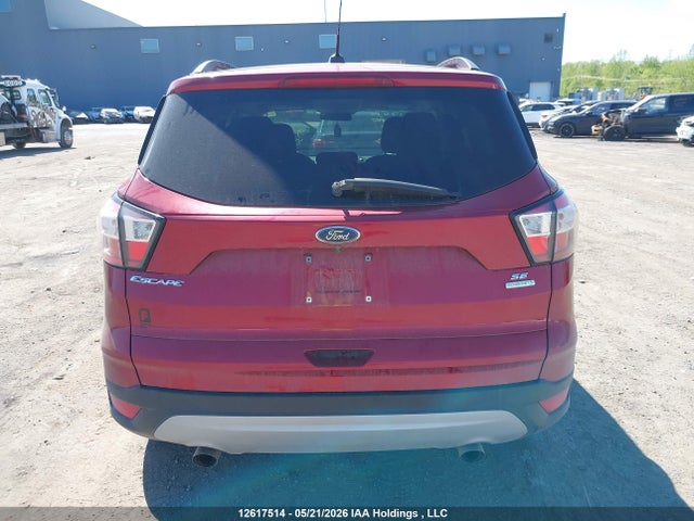 12617514 :رقم المزاد ، 1FMCU0GD1JUC14012 vin ، 2018 Ford Escape Se مزاد بيع