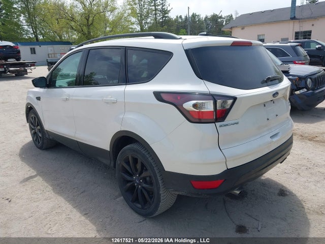 12617521 :رقم المزاد ، 1FMCU0G91HUE58555 vin ، 2017 Ford Escape Se مزاد بيع