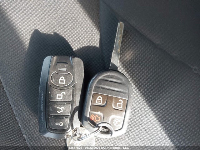 12617529 :رقم المزاد ، 3FADP4EJ1FM131486 vin ، 2015 Ford Fiesta Se مزاد بيع