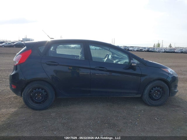 12617529 :رقم المزاد ، 3FADP4EJ1FM131486 vin ، 2015 Ford Fiesta Se مزاد بيع