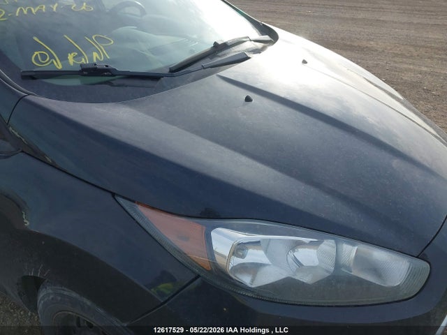 12617529 :رقم المزاد ، 3FADP4EJ1FM131486 vin ، 2015 Ford Fiesta Se مزاد بيع