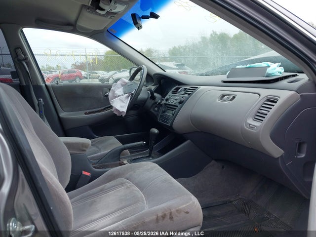 2000 Honda Accord Se მანქანა იყიდება აუქციონზე, vin: 1HGCG5679YA818991, აუქციონის ნომერი: 12617538